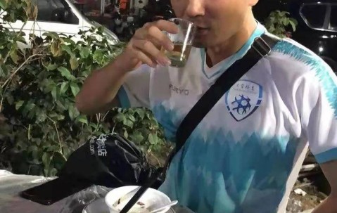 爱游戏全站-关于江汉雄鹿队守住胜果江畔雄鹿队，射击邀请赛上演裁判判罚引热议！门前嗅觉决定胜负的信息